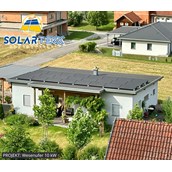 Unternehmen - Projekt Wesenufer - 10kWp PV-Anlage, Trina Fullblack Module, Kostal Plenticore Plus 10 G2, SL-Rack Ost/West Flachdachsystem - SOLARTEKK - photovoltaik