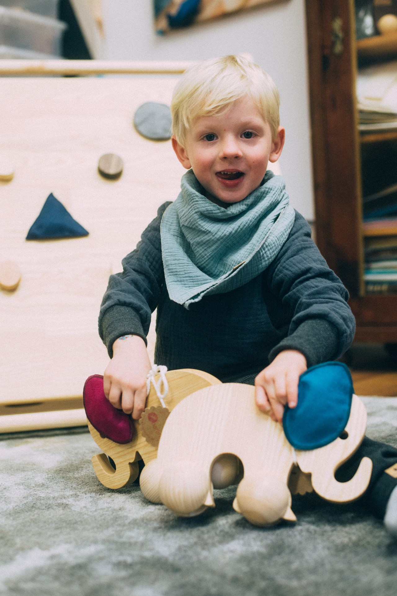 Marlinu ... spielend wachsen Produkt-Beispiele MarliTierchen-Rolltiere aus Vollholz