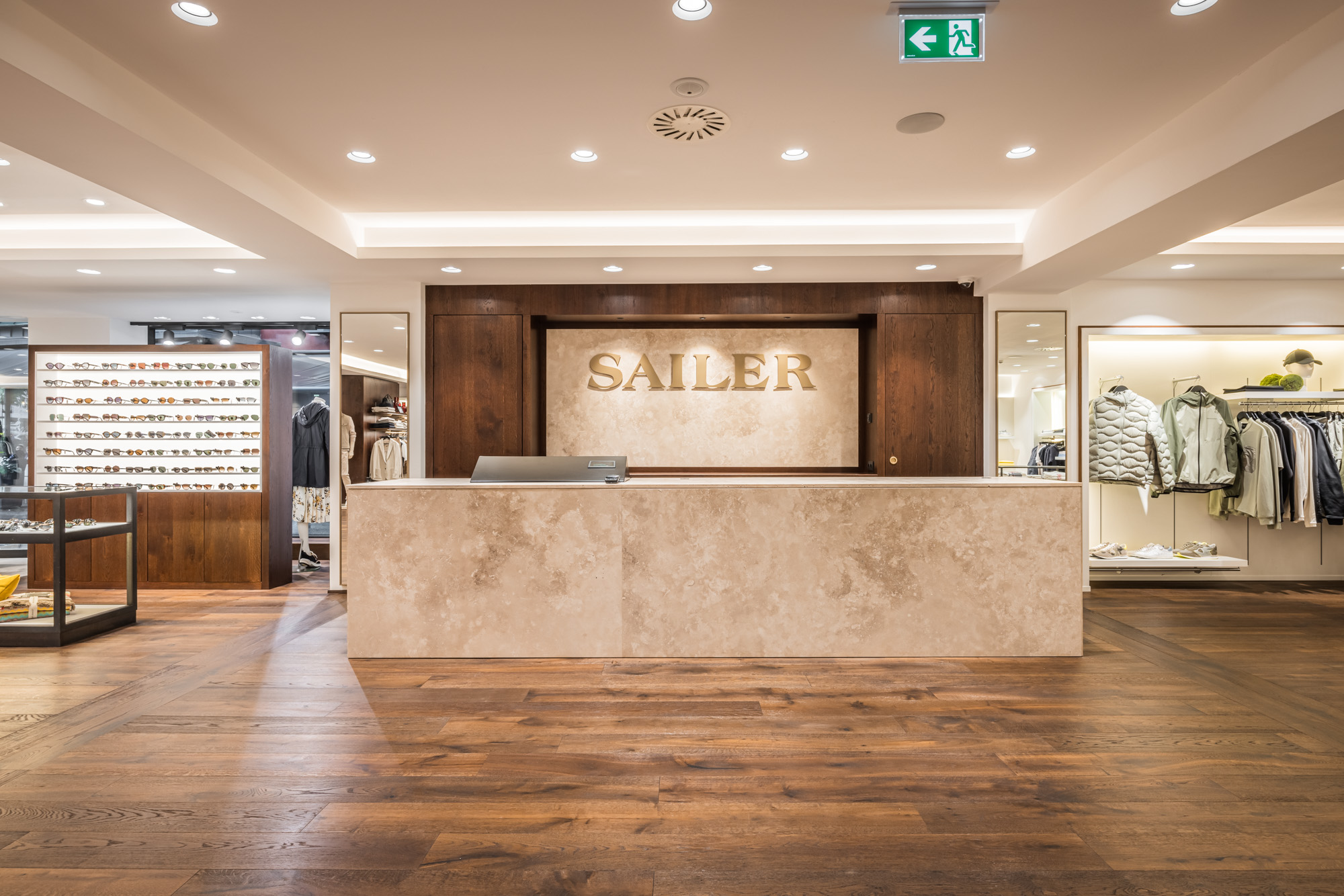 Händler - Bezirk Innsbruck Land - SAILER Modehaus - Innenaufnahme - SAILER Seefeld