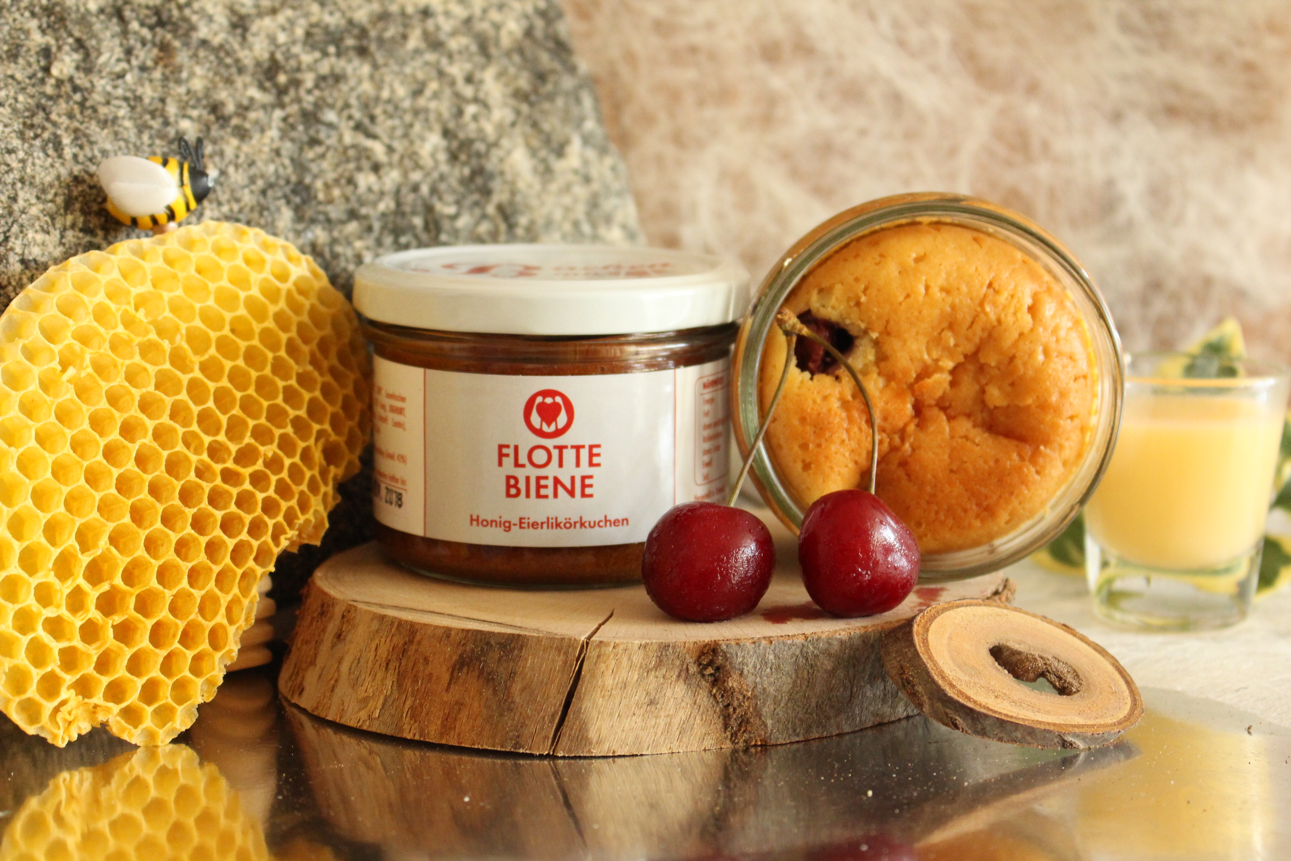 Backen mit Herz e.U.  Produkt-Beispiele Flotte Biene