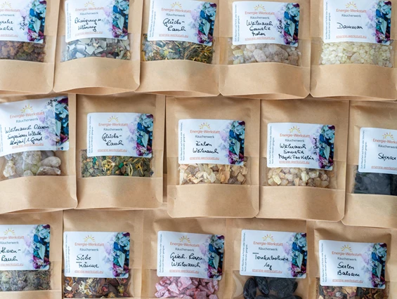 Unternehmen: Verschiedene Räuchermischungen und Weihrauch im Aromasackerl - Energie-Werkstatt