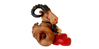 Händler - PLZ 4070 (Österreich) - Sternzeichen - Figuren 
Als Geschenkartikel oder Dekoration, witzige Figuren aus Keramik (handbemalt) 
https://www.moebel.org/sternzeichen-steinbock.htm
 - Mitter - design and more