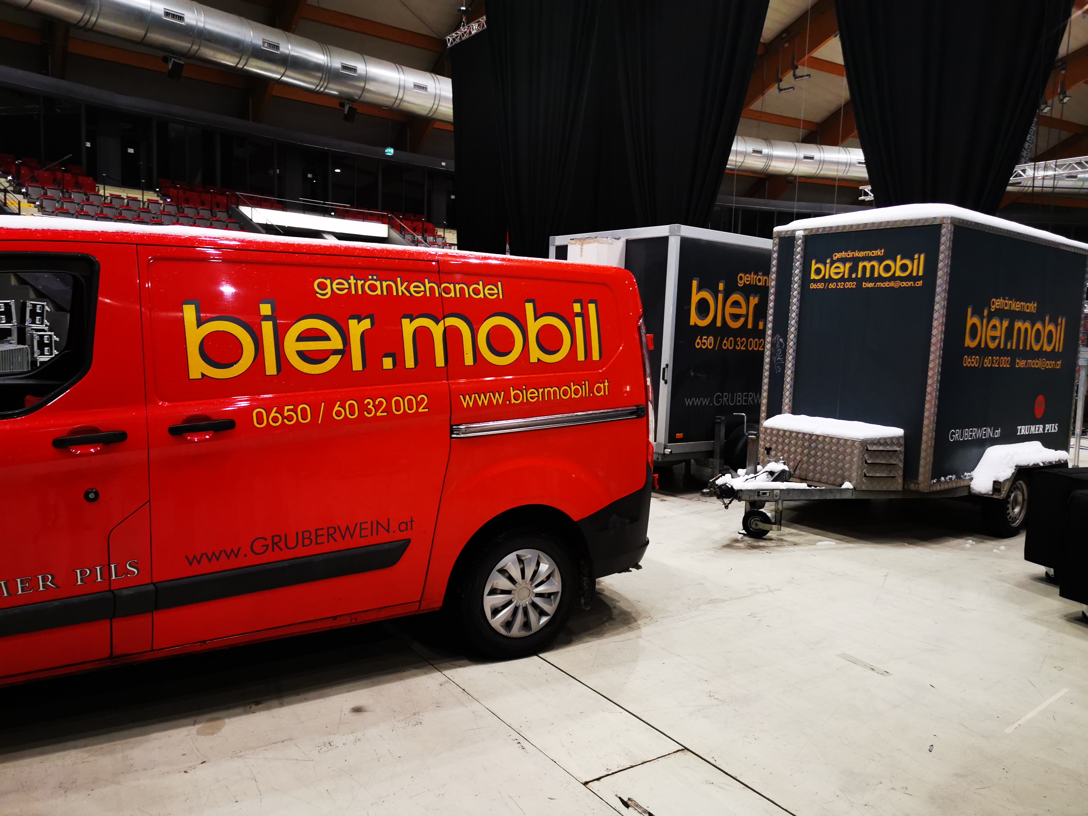 Händler - Palting - Salzburg Arena, X-Mas Clubbing mit DJ Ötzi - bier.mobil Getränkehandel
