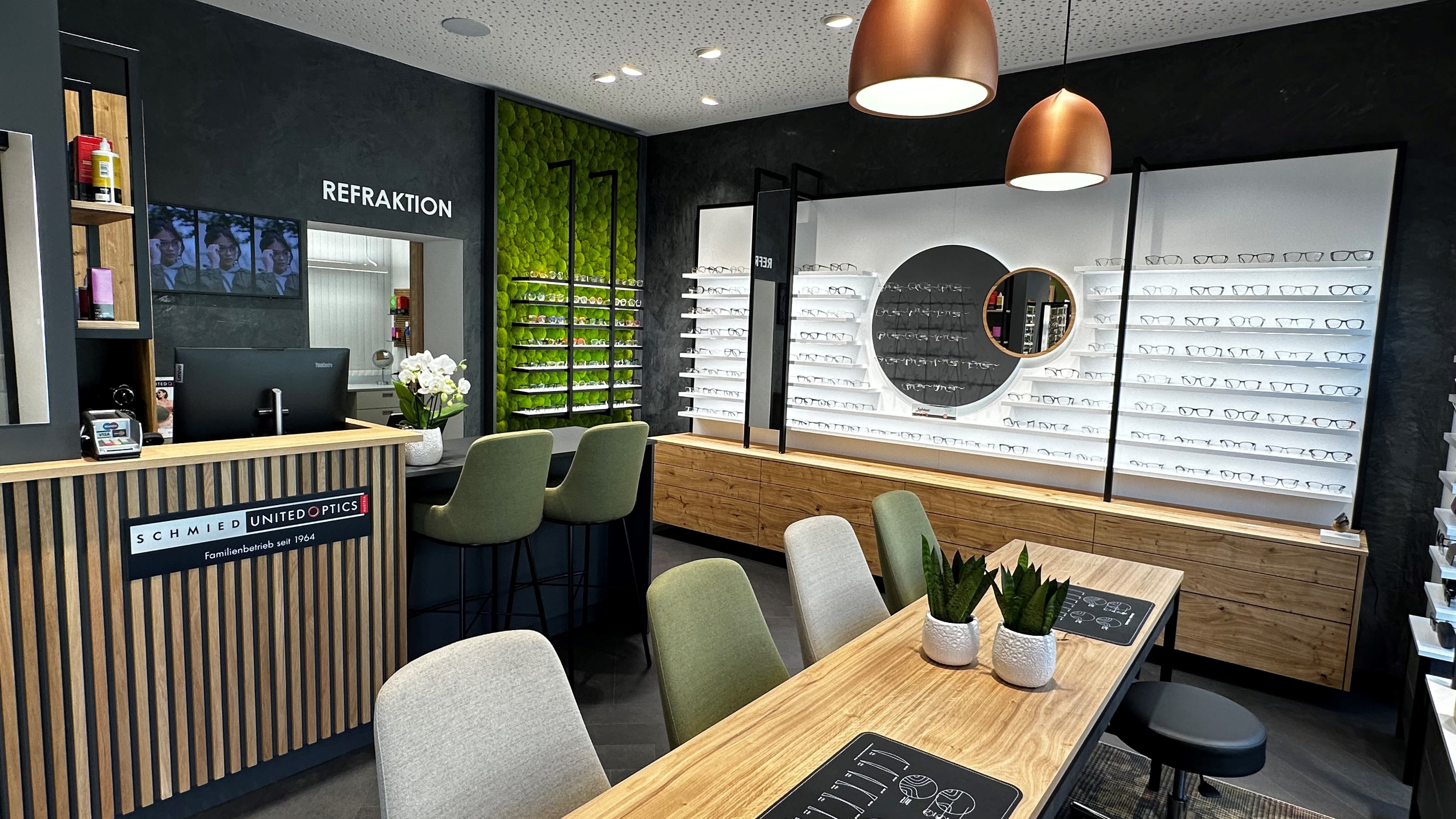 Händler - PLZ 2000 (Österreich) - Innenansicht 2 - Schmied United Optics