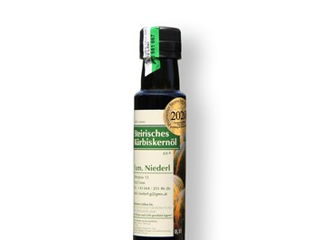 Familie Niederl Produkt-Beispiele Steirisches Kürbiskernöl g.g.A. 100 ml