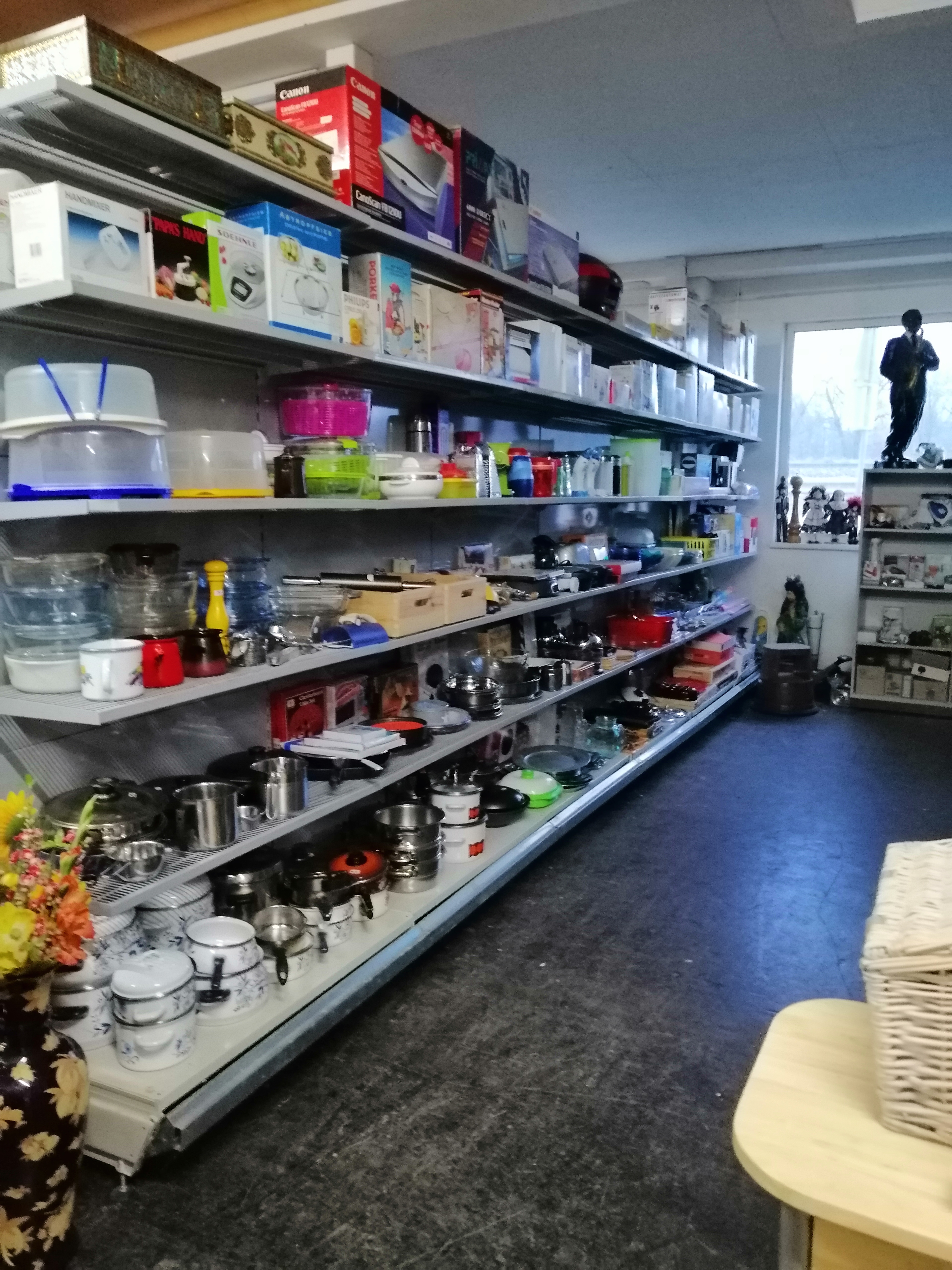 Unternehmen: Sachslehner Doris u. Walter Ges.n.b.R. Altwaren Gebrauchtmöbel Kleintransporte