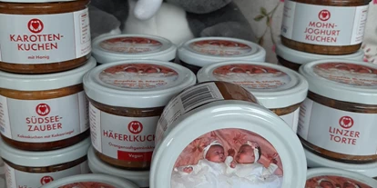 Händler - PLZ 4240 (Österreich) - Mit individuellem Etikett für alle Anlässe, wie z.B Taufe, Erstkommunion, Firmung, Geburtstag  - Backen mit Herz e.U.