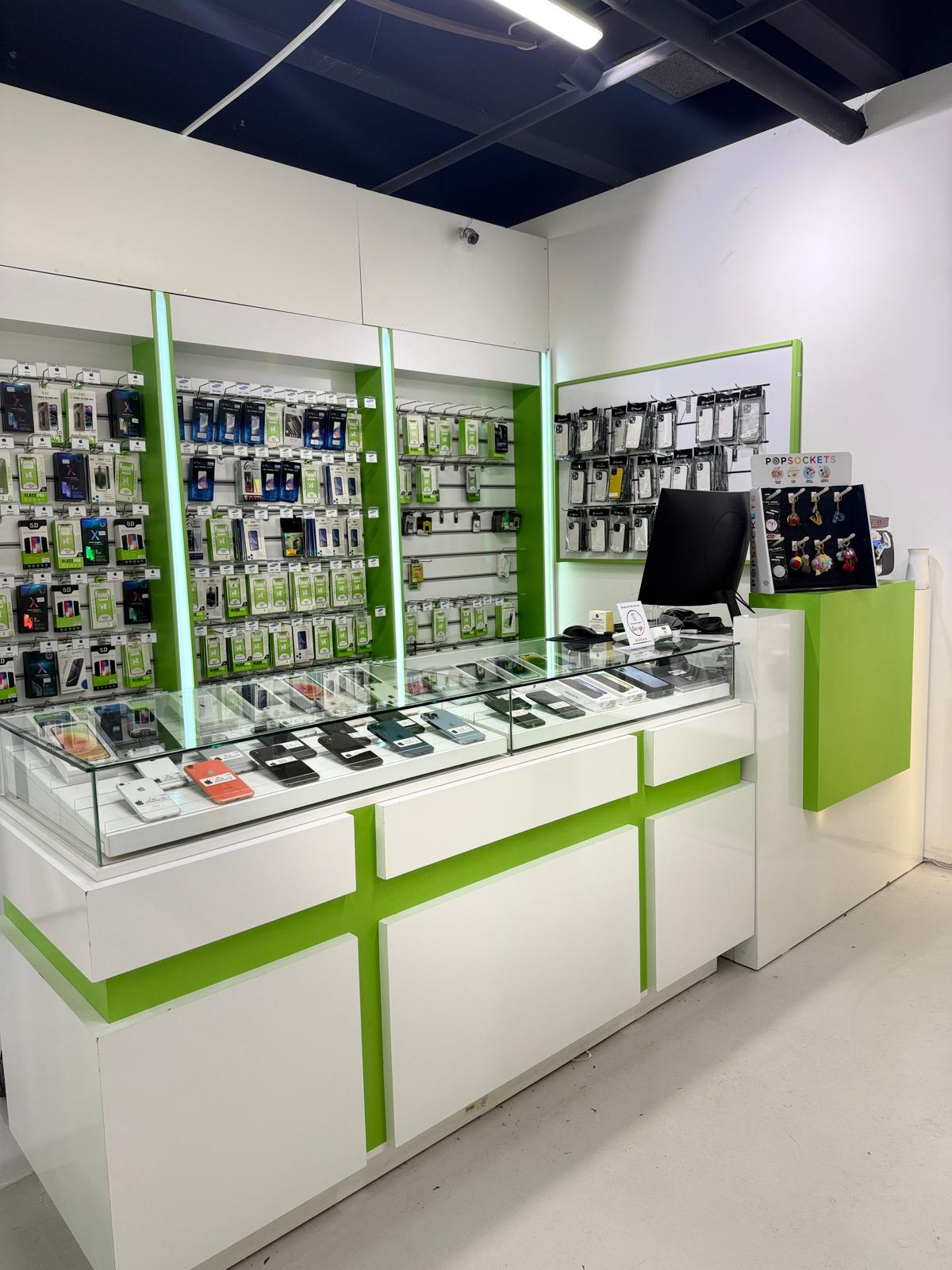 Händler - Mühlviertel - Professionelle Beratung für Handy Reparatur, Tablet Reparatur und Laptop Service in Linz. Dr. Phone Industriezeile bietet schnelle Diagnose, Express Reparaturen und persönliche Betreuung direkt im Interspar Industriezeile 76, 4020 Linz. - Dr. Phone Handyreparatur Linz (im Interspar)