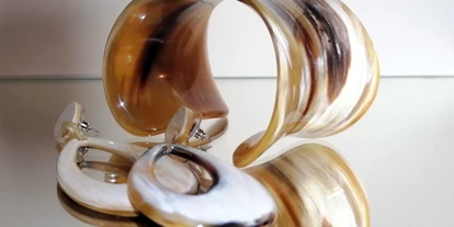 Händler - PLZ 5161 (Österreich) - Edler Hornschmuck  - Avanova