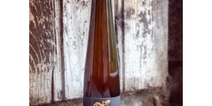 Händler - PLZ 5161 (Österreich) - Bio-Eisapfel, Apfelsüßwein
0,375 l Flasche mit Schraubverschluss - Cida e.U.