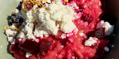 Händler - PLZ 5112 (Österreich) - Rote Rüben Risotto mit Schafskäse - RisotTomas /Thomas Ensinger