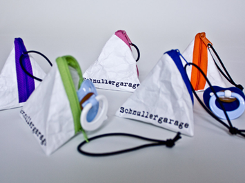 Taschen wie aus Papier! Produkt-Beispiele Täschchen "Schnullergarage"