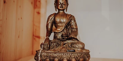 Händler - PLZ 5161 (Österreich) - 023 Buddha-Skulptur €434
 - Galerie der Sinne - Mattsee