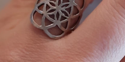 Händler - PLZ 5161 (Österreich) - 026 Silberring Samen des Lebens €58 - Galerie der Sinne - Mattsee