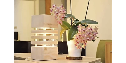 Händler - PLZ 4840 (Österreich) - Zirbenlampe  - HolzGlanz