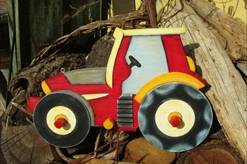 Unternehmen: KinderGargerobe * Traktor * - HolzHexe