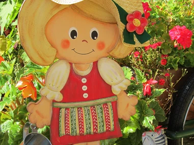 Unternehmen: Gärnterin & Kater Striezi - HolzHexe