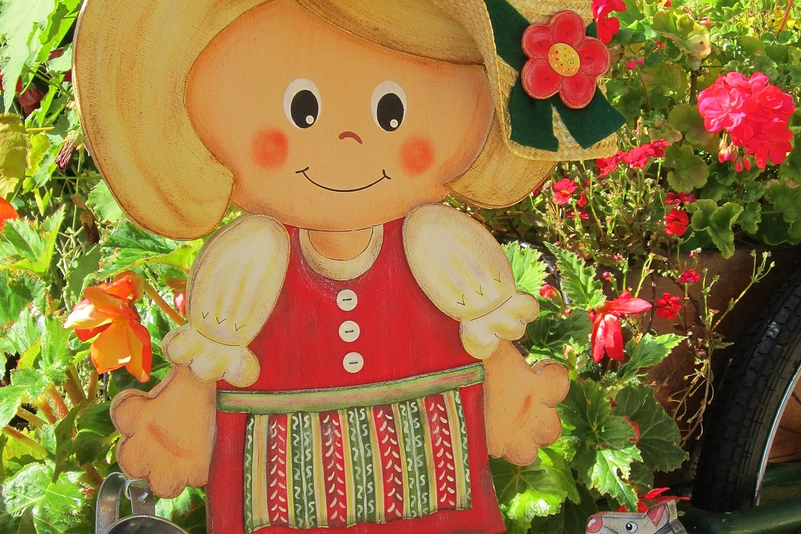 Unternehmen: Gärnterin & Kater Striezi - HolzHexe