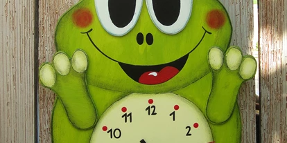 Händler - PLZ 5161 (Österreich) - KinderUhr * Freddy Frosch * - HolzHexe