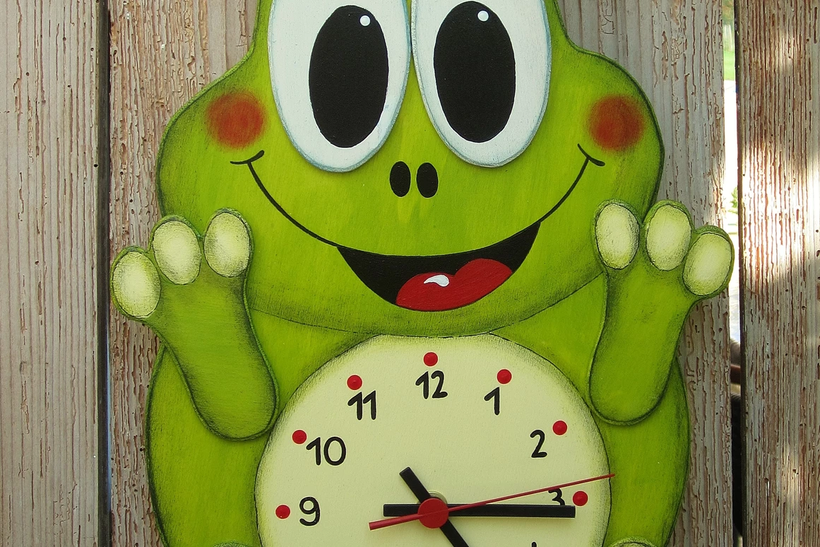 Unternehmen: KinderUhr * Freddy Frosch * - HolzHexe