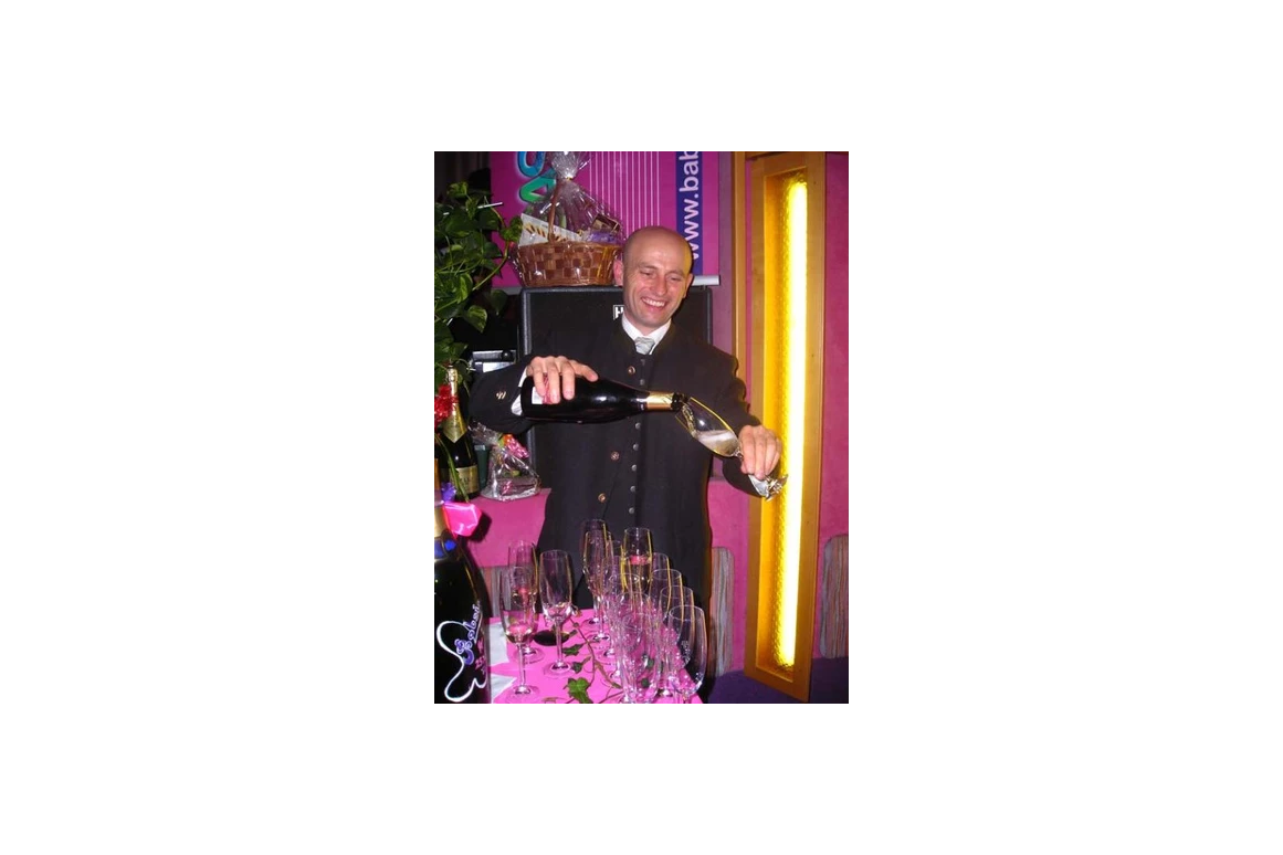 Unternehmen: weinkistl georg fürstauer
